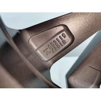 Recambio de llanta para toyota rav4 hybrid 4x2 advance referencia OEM IAM 4261A42160  