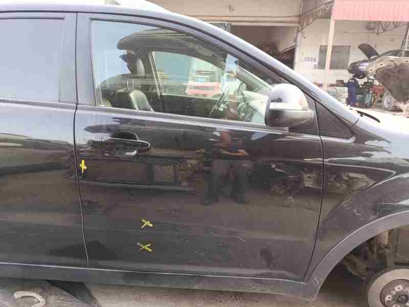 Recambio de puerta delantera derecha para ssangyong korando van 2.0 e-xdi referencia OEM IAM 6202134106  