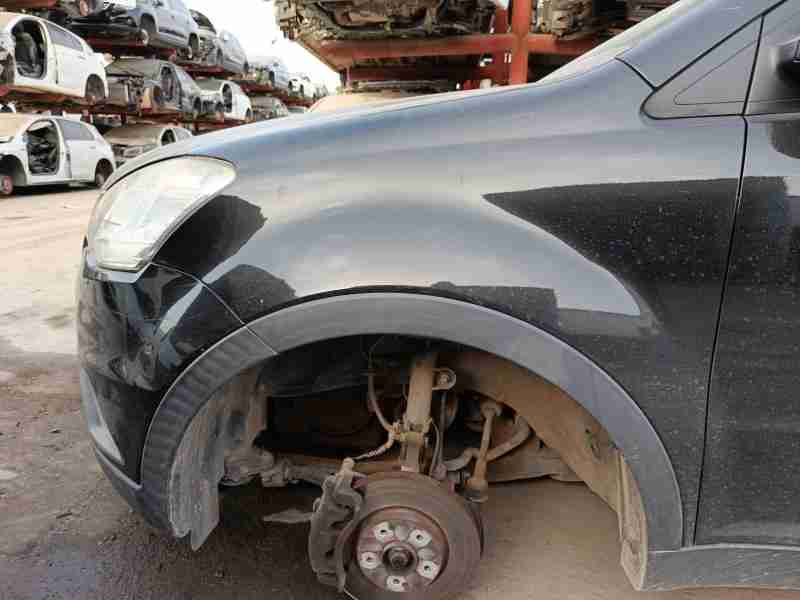 Recambio de aleta delantera izquierda para ssangyong korando van 2.0 e-xdi referencia OEM IAM 5181134004  