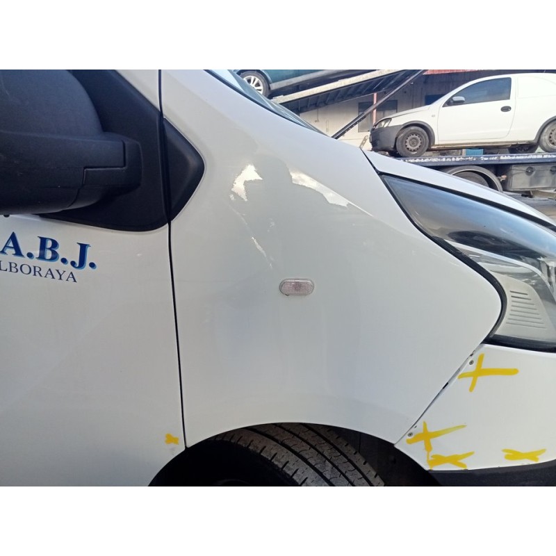 Recambio de aleta delantera derecha para renault trafic furgón l1h1 2,7t referencia OEM IAM 631001616R  