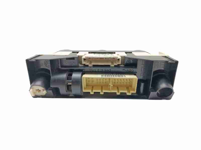 Recambio de mando climatizador para volkswagen polo iv sedán (9a4, 9a2, 9n2, 9a6) 1.4 referencia OEM IAM 6Q0820045G  