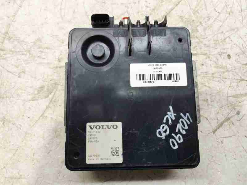 Recambio de inversor para volvo xc60 ii (246) b4 mild-hybrid referencia OEM IAM 32371432  