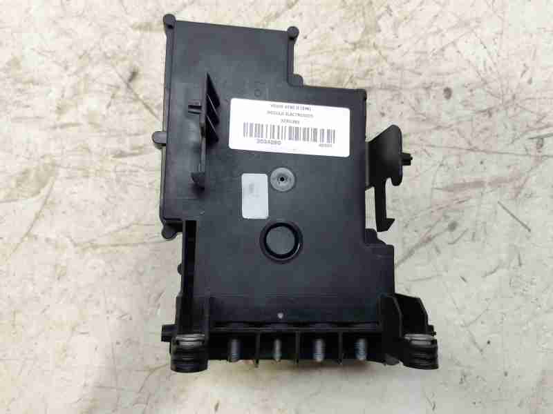 Recambio de modulo electronico para volvo xc60 ii (246) b4 mild-hybrid referencia OEM IAM 32301365  