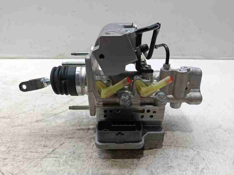 Recambio de abs para toyota auris (_e18_) 1.3 (nre180_) referencia OEM IAM 4721012180  