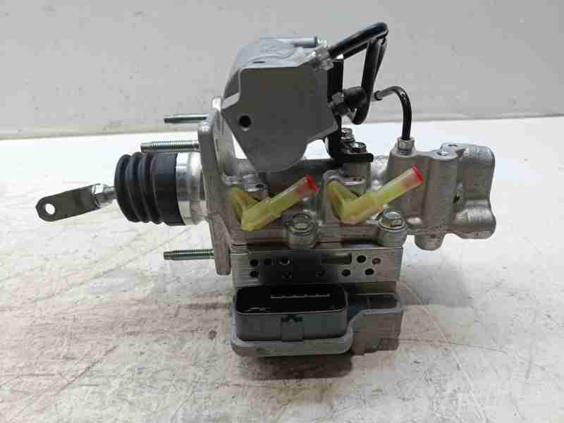 Recambio de abs para toyota auris (_e18_) 1.3 (nre180_) referencia OEM IAM 4721012180  