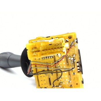 Recambio de mando limpia para renault clio iv grandtour dynamique referencia OEM IAM 8201168016  