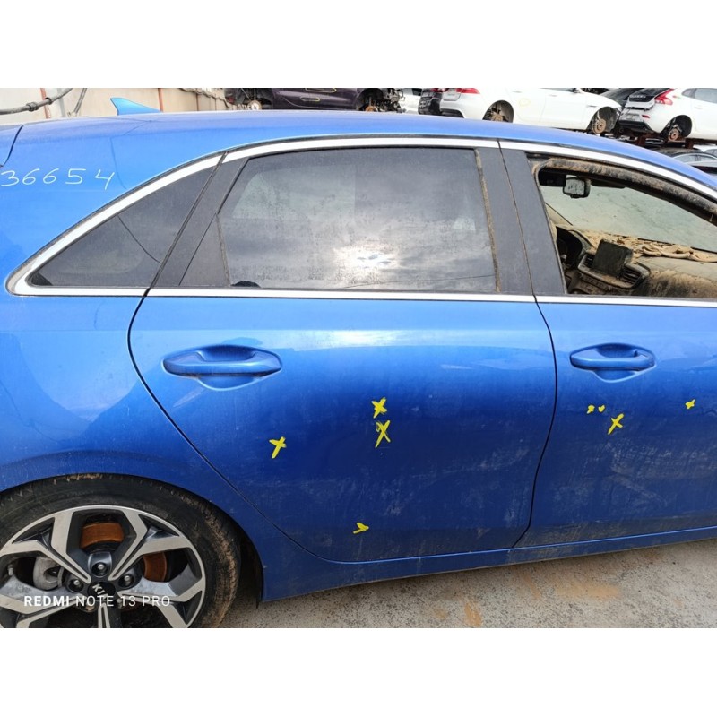 Recambio de puerta trasera derecha para kia ceed tech referencia OEM IAM 77004J7000  