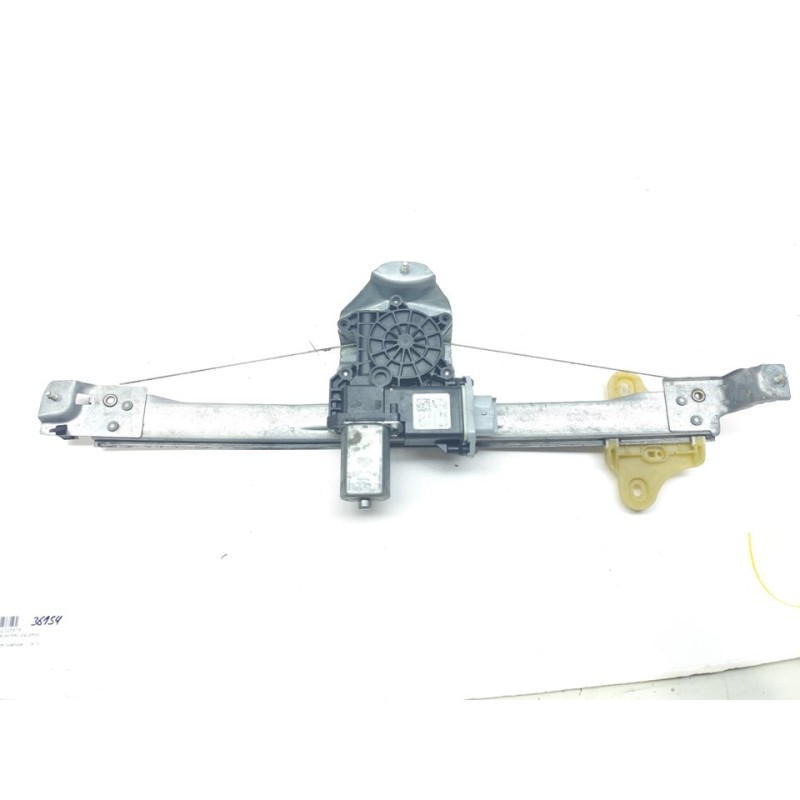 Recambio de elevalunas delantero izquierdo para renault captur dynamique referencia OEM IAM 807019225R  