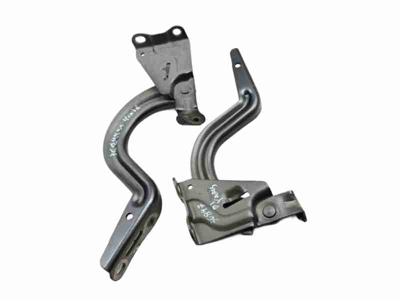 Recambio de bisagra capot para toyota yaris cross hybrid 2wd active tech referencia OEM IAM 534100D850 / 534200D850  