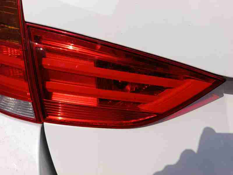 Recambio de piloto trasero izquierdo interior para bmw x1 (e84) xdrive 18 d referencia OEM IAM 63212992479  