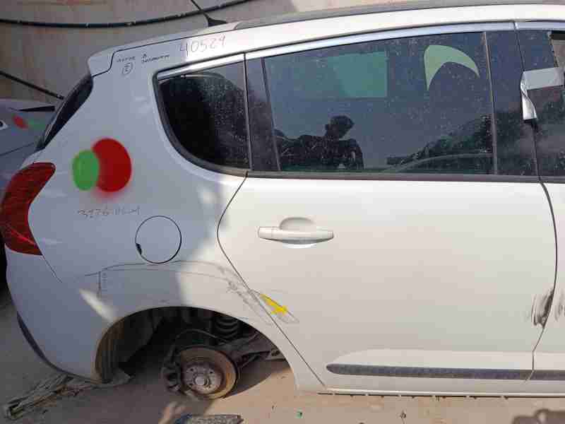 Recambio de puerta trasera derecha para peugeot 3008 i monospace (0u_) 1.6 hdi referencia OEM IAM 9008V4  