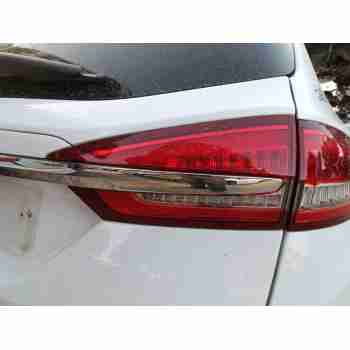 PILOTO TRASERO DERECHO INTERIOR JS7B13A602CF / 2417576 