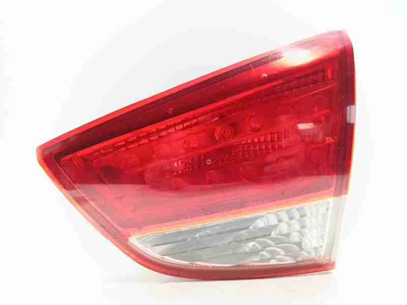 Recambio de piloto trasero derecho interior para hyundai ix35 style 2wd referencia OEM IAM 924062Y000  
