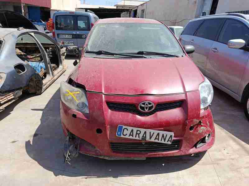 toyota auris (_e15_) del año 2006