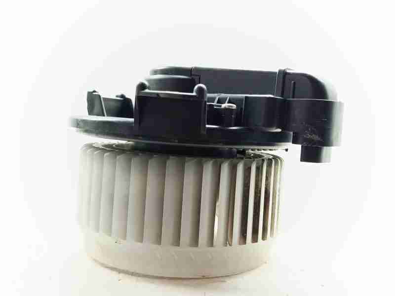 Recambio de ventilador calefaccion para toyota yaris (_p13_) 1.5 (nsp131_) referencia OEM IAM 871030D220  