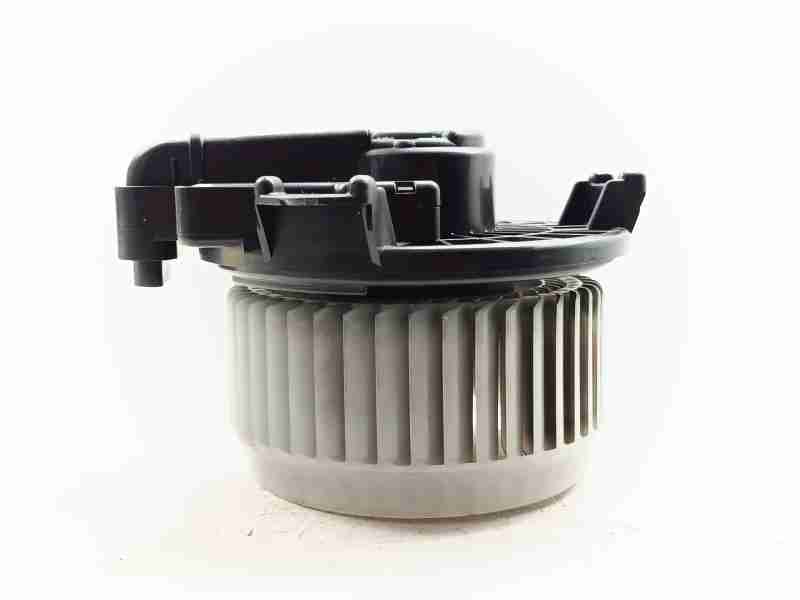 Recambio de ventilador calefaccion para toyota yaris active referencia OEM IAM 871030D220  