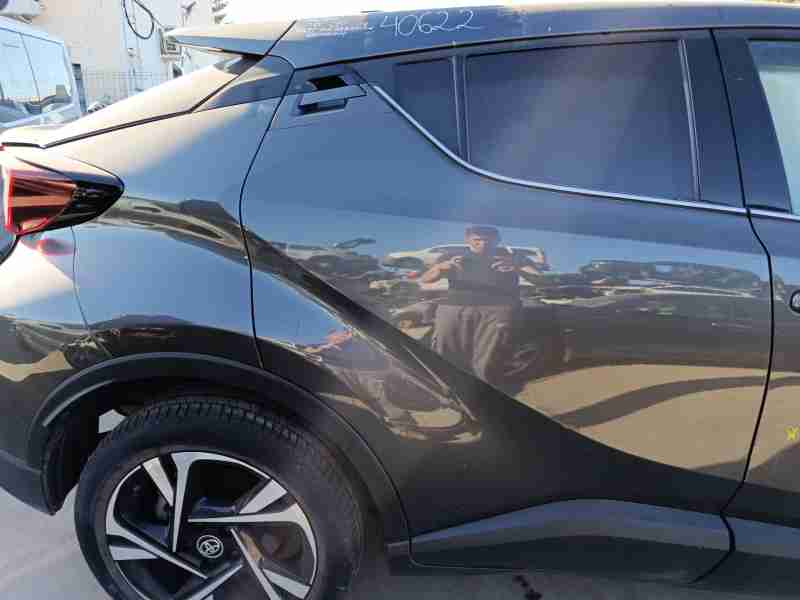 Recambio de puerta trasera derecha para toyota c-hr (_x1_) 1.8 hybrid (zyx10_, zyx11_) referencia OEM IAM 67003F4010  