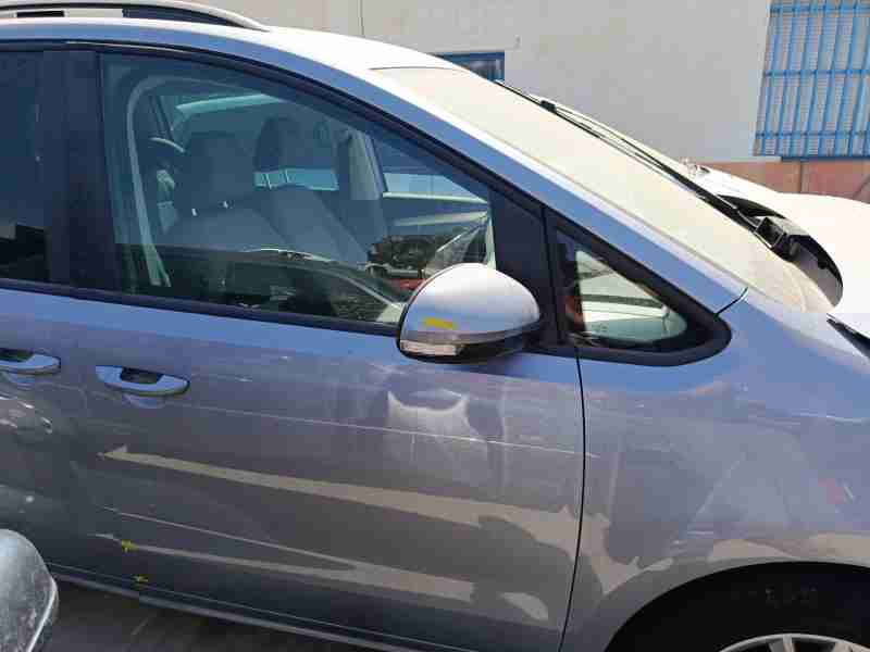 Recambio de puerta delantera derecha para seat alhambra (710, 711) 2.0 tdi referencia OEM IAM 7N0831056AF  