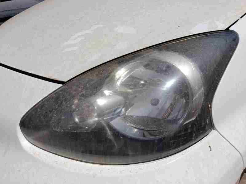 Recambio de faro izquierdo para toyota aygo (_b1_) 1.0 (kgb10_) referencia OEM IAM 811700H011  