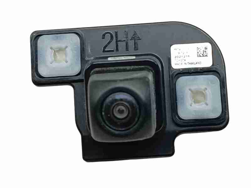 Recambio de camara vision trasera para toyota yaris cross hybrid 2wd active tech referencia OEM IAM 867900D140  