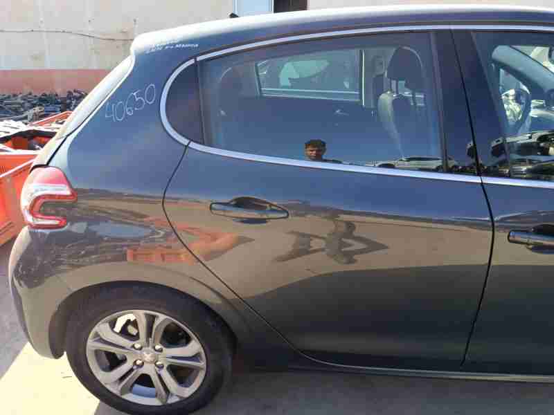 Recambio de puerta trasera derecha para peugeot 208 i (ca_, cc_) 1.6 hdi referencia OEM IAM   