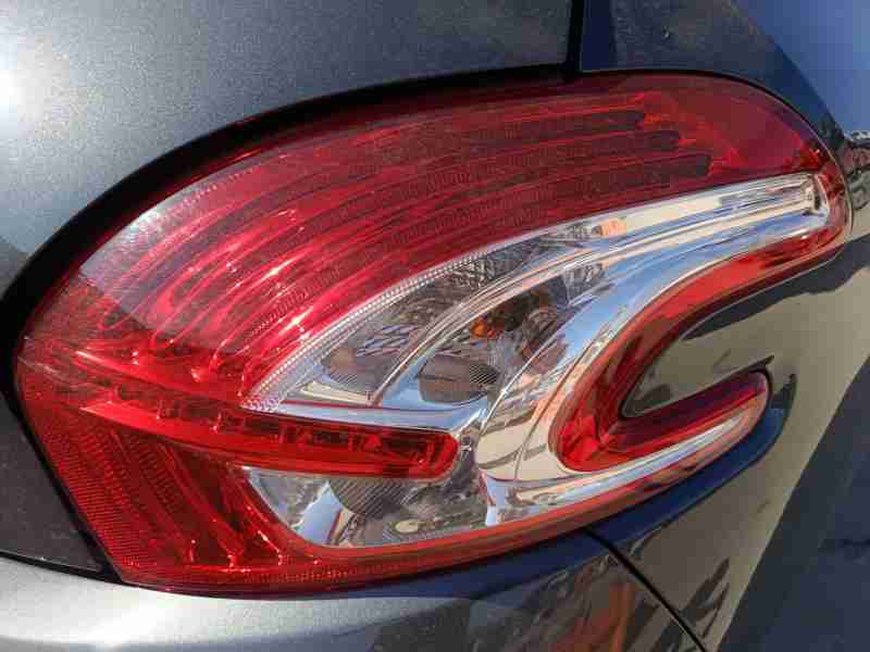 Recambio de piloto trasero derecho para peugeot 208 i (ca_, cc_) 1.6 hdi referencia OEM IAM 9672628380  