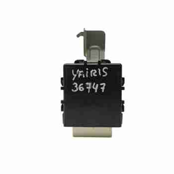 Recambio de modulo electronico para toyota yaris (_p13_) 1.5 (nsp131_) referencia OEM IAM 859400D030  