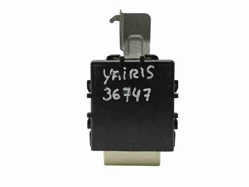 Recambio de modulo electronico para toyota yaris (_p13_) 1.5 (nsp131_) referencia OEM IAM 859400D030  
