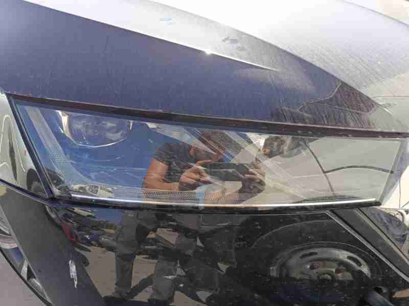 Recambio de faro derecho para skoda octavia iv (nx3, nn3, pv3) 2.0 tdi referencia OEM IAM 5E4941018A  