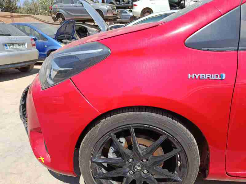 Recambio de aleta delantera izquierda para toyota yaris (_p13_) 1.5 hybrid (nhp130_) referencia OEM IAM 5381252360  