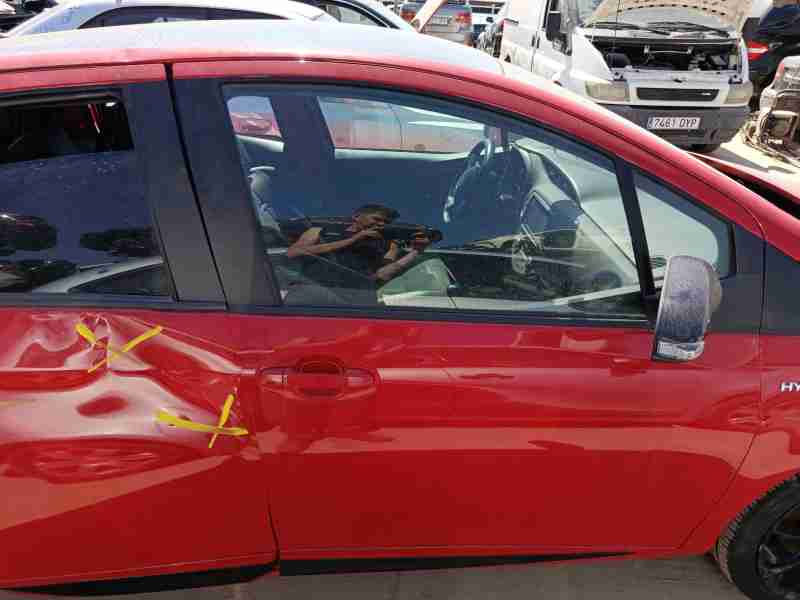 Recambio de puerta delantera derecha para toyota yaris (_p13_) 1.5 hybrid (nhp130_) referencia OEM IAM 670010D510  