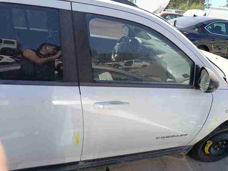 Recambio de puerta delantera derecha para jeep compass (mk49) 2.2 crd referencia OEM IAM 68079386AC  