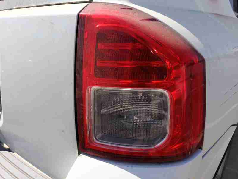 Recambio de piloto trasero derecho para jeep compass (mk49) 2.2 crd referencia OEM IAM 05182544AD  