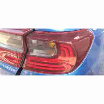 PILOTO TRASERO DERECHO 92402J7050 