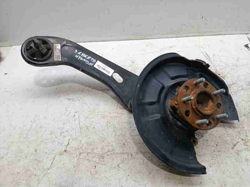 Recambio de mangueta trasera derecha para hyundai tucson (tl, tle) 1.6 gdi referencia OEM IAM 52720D7000  