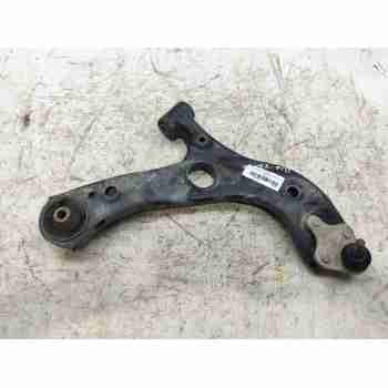 Recambio de brazo suspension inferior delantero derecho para toyota c-hr hybrid active referencia OEM IAM 4806810130  