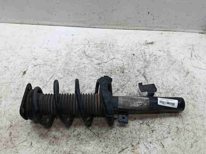 Recambio de amortiguador delantero derecho para volvo v40 hatchback (525) t2 referencia OEM IAM 31387950  