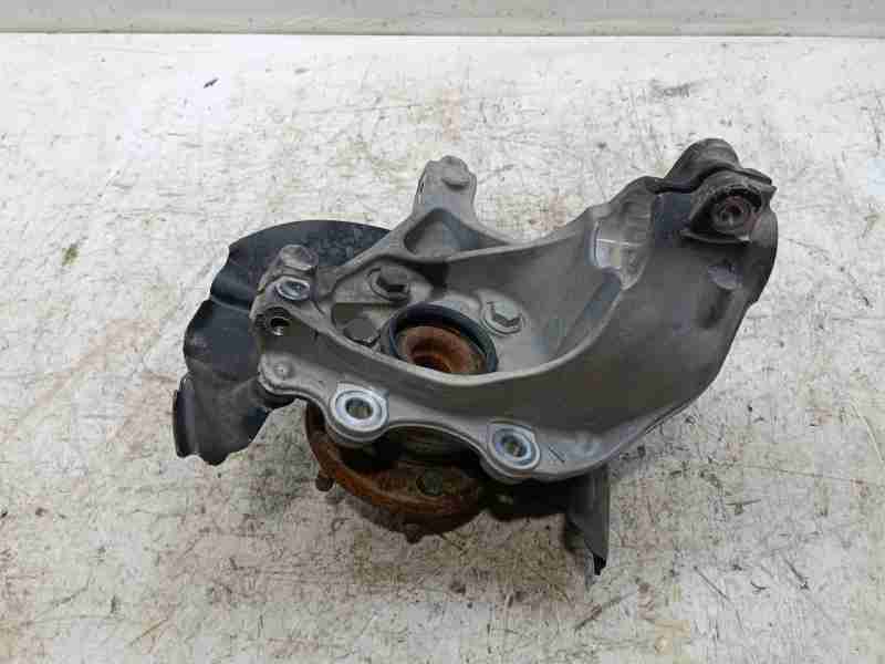 Recambio de mangueta delantera izquierda para volvo v40 hatchback (525) t2 referencia OEM IAM 31387650  