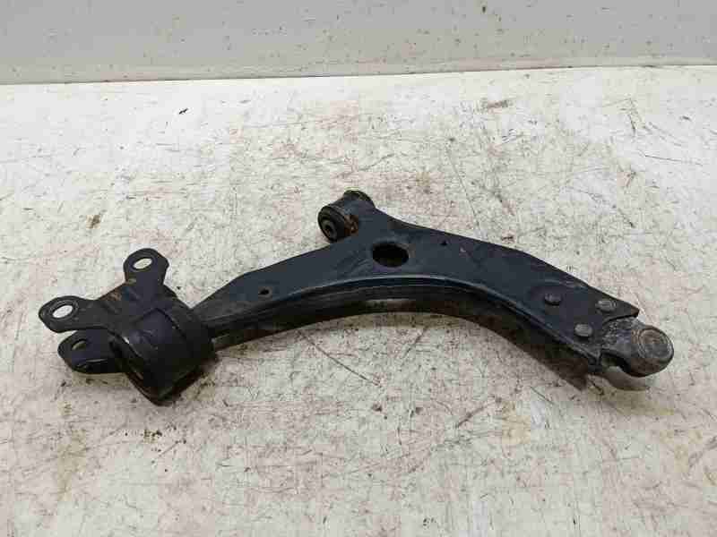 Recambio de brazo suspension inferior delantero izquierdo para volvo v40 hatchback (525) t2 referencia OEM IAM 31340232  