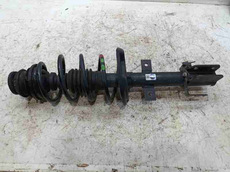 Recambio de amortiguador delantero derecho para dacia sandero iii stepway essential referencia OEM IAM 543026804R  
