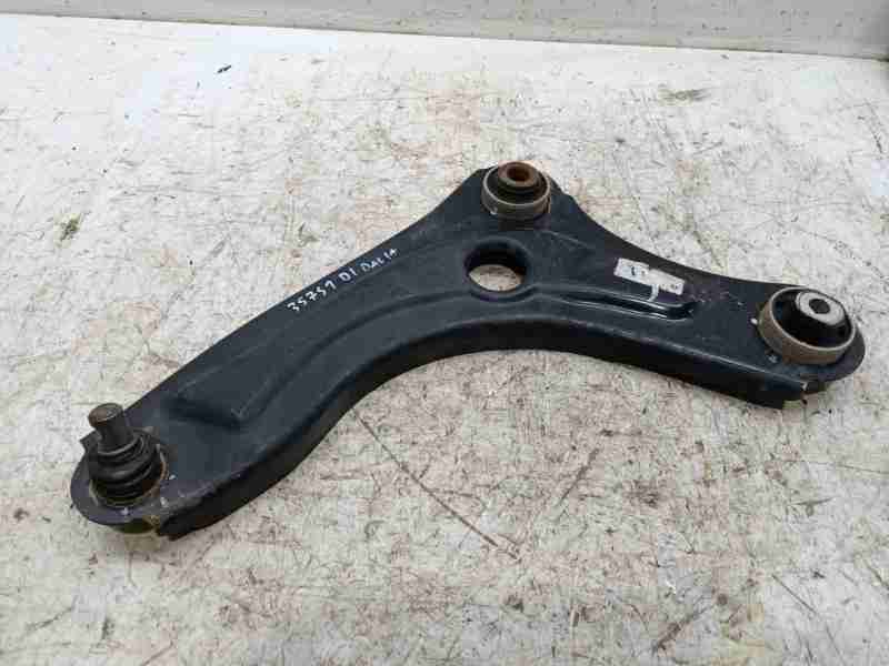Recambio de brazo suspension inferior delantero izquierdo para dacia sandero iii stepway essential referencia OEM IAM 545010278R