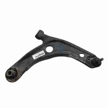Recambio de brazo suspension inferior delantero derecho para toyota yaris (_p13_) 1.5 (nsp131_) referencia OEM IAM 4806809150  