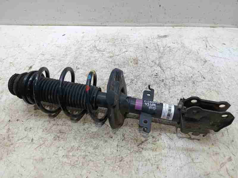 Recambio de amortiguador delantero derecho para renault captur ii intens referencia OEM IAM 543027183R  