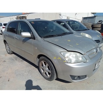 toyota corolla (e12) del año 2005