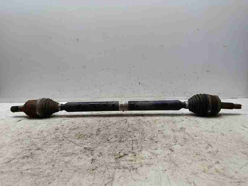 Recambio de transmision delantera derecha para hyundai i30 cw cruise bluedrive referencia OEM IAM 49501A6500  