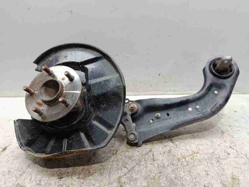 Recambio de mangueta trasera derecha para toyota rav4 hybrid 4x2 advance referencia OEM IAM 4230442060  