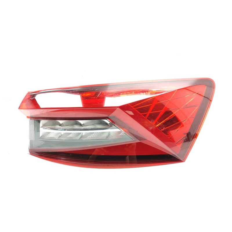 Recambio de piloto trasero derecho para skoda kodiaq ambition 4x4 referencia OEM IAM 565945208A  