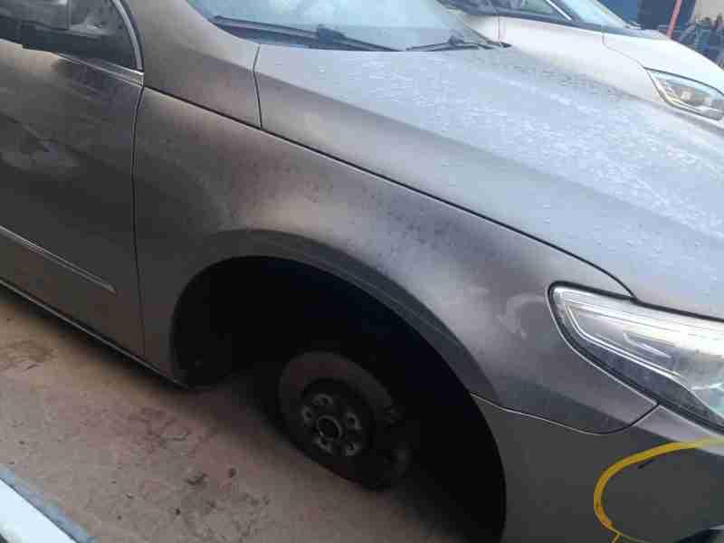 Recambio de aleta delantera derecha para volkswagen passat b6 variant (3c5) 1.8 tsi referencia OEM IAM 3C8821022  