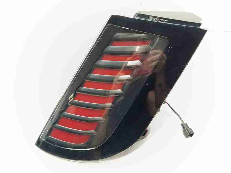 Recambio de piloto trasero derecho para volvo ex30 plus 2wd pure electric referencia OEM IAM 80038735  