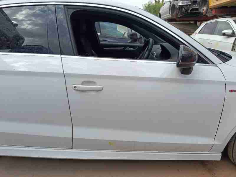 Recambio de puerta delantera derecha para audi a3 (8v1, 8vk) 2.0 tdi referencia OEM IAM   